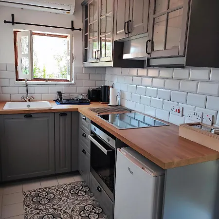 Летний дом Liakoto *