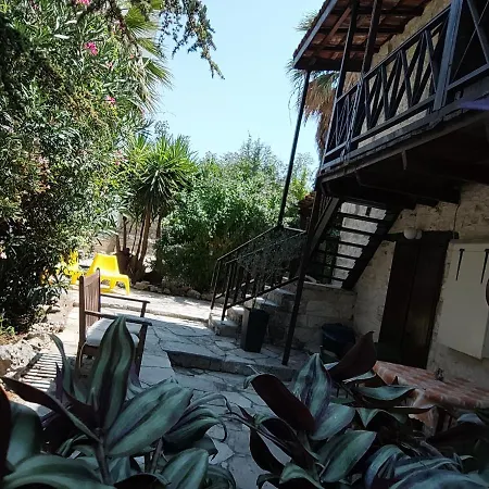 Εξοχικό σπίτι λιακωτό *