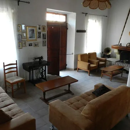 Liakoto Kır Evi Panayia